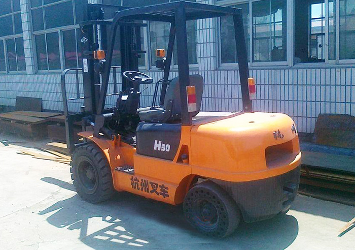 Forklift box handling
